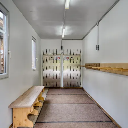 Apartment In Neukirchen With Mountain Views, Cleaning Included