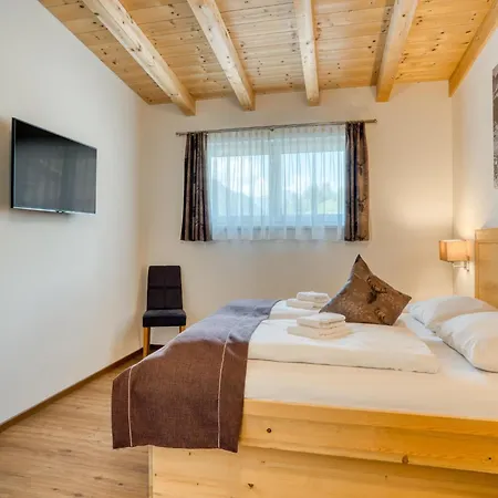 In Neukirchen With Mountain Views, Cleaning Included * Rosenthal