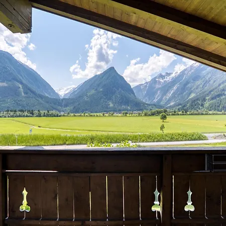 In Neukirchen With Mountain Views, Cleaning Included Apartment
