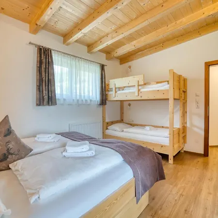 Apartmán In Neukirchen With Mountain Views, Cleaning Included