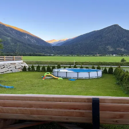 In Neukirchen With Mountain Views, Cleaning Included Apartmán Rosenthal