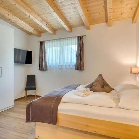 Apartment In Neukirchen With Mountain Views, Cleaning Included
